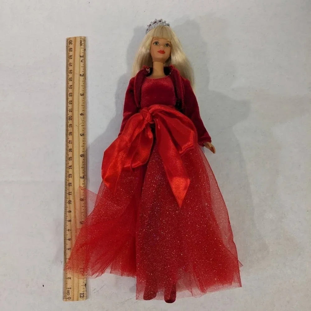 Vintage Very Velvet Barbie 1998 Blond Red Mattell Sparkly Tull Overlay 20528